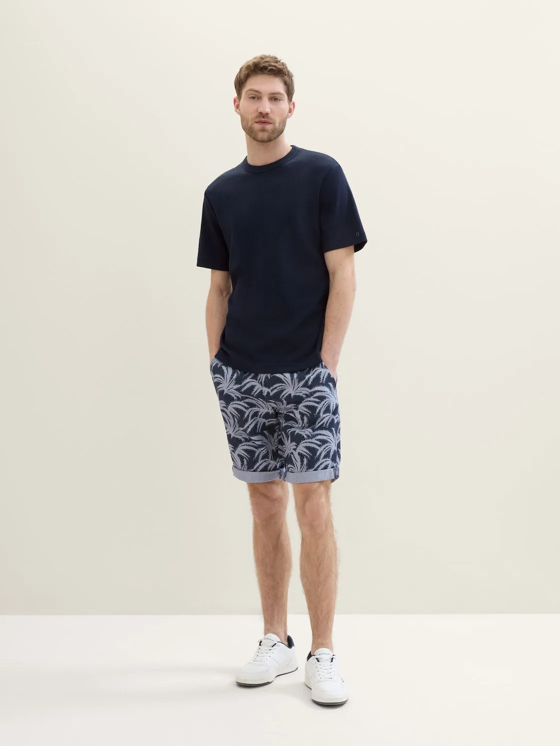 REGULAR PRINTED CHINO SHORTS