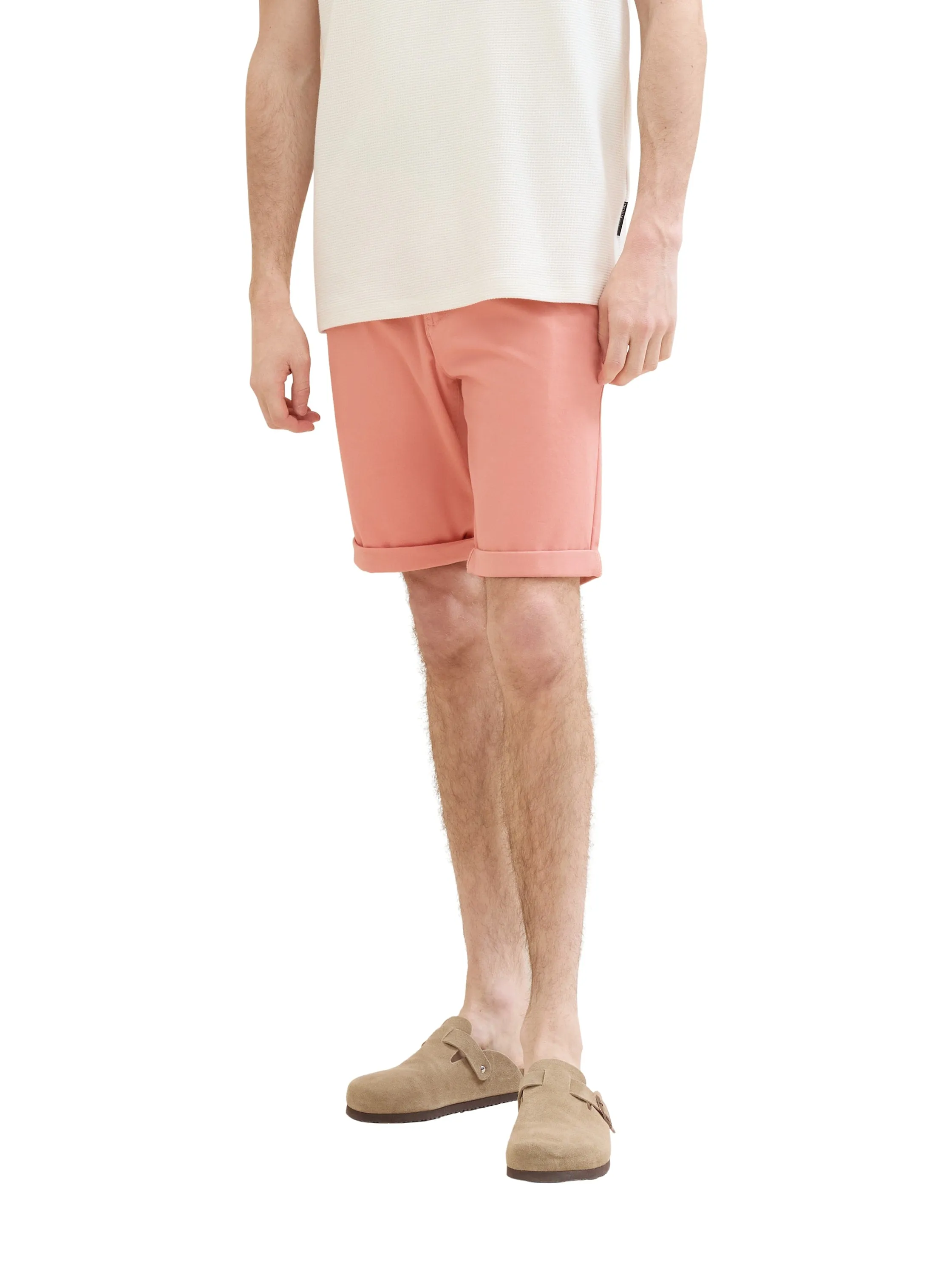 SLIM CHINO SHORTS